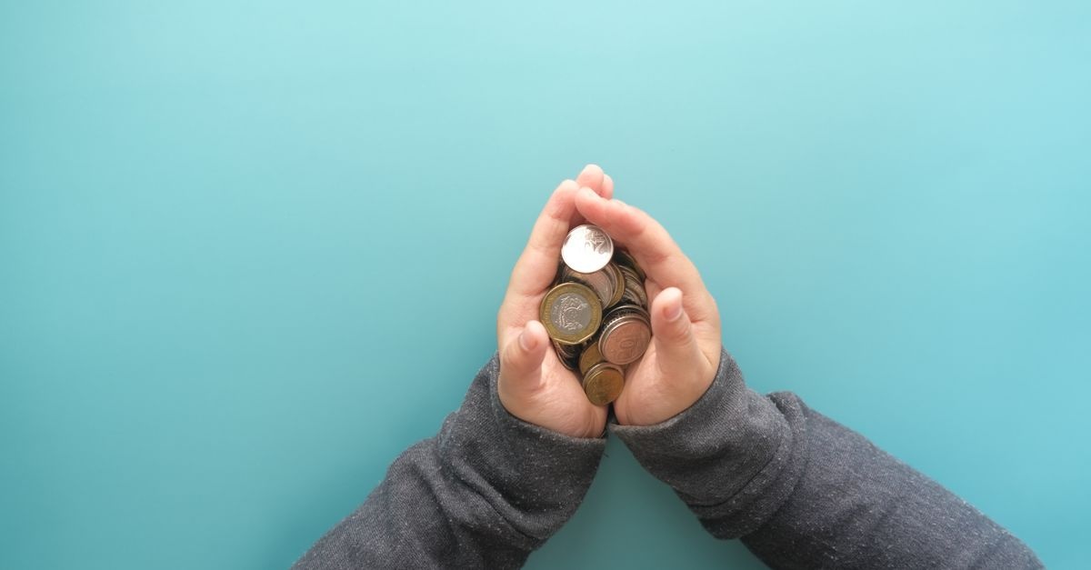 Kieszonkowe, cele i małe decyzje: prosty sposób, by nauczyć dziecko finansów na co dzień